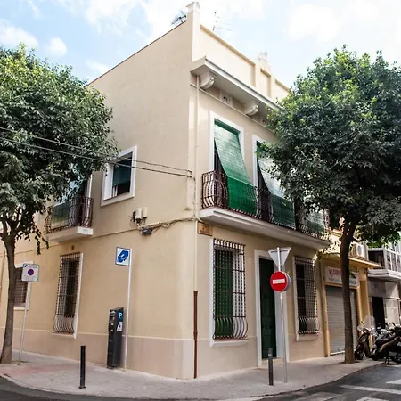 Hauzify I Misse Apartament *