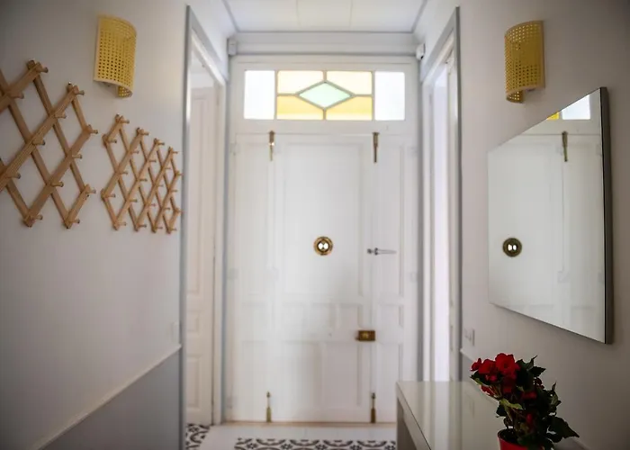 Hauzify I Misse Διαμέρισμα Καλέλα